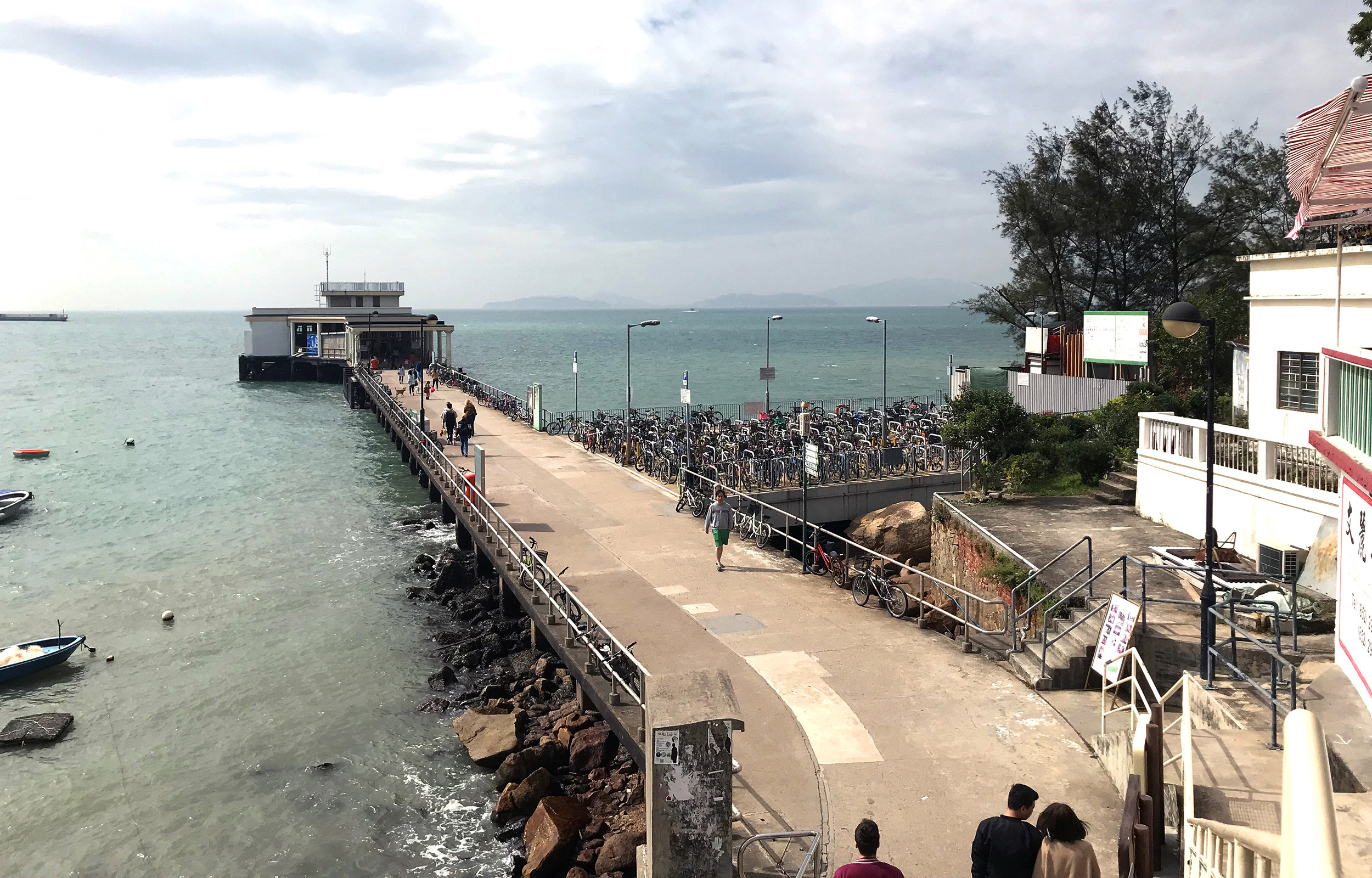 Yung Shue Wan Public Pier