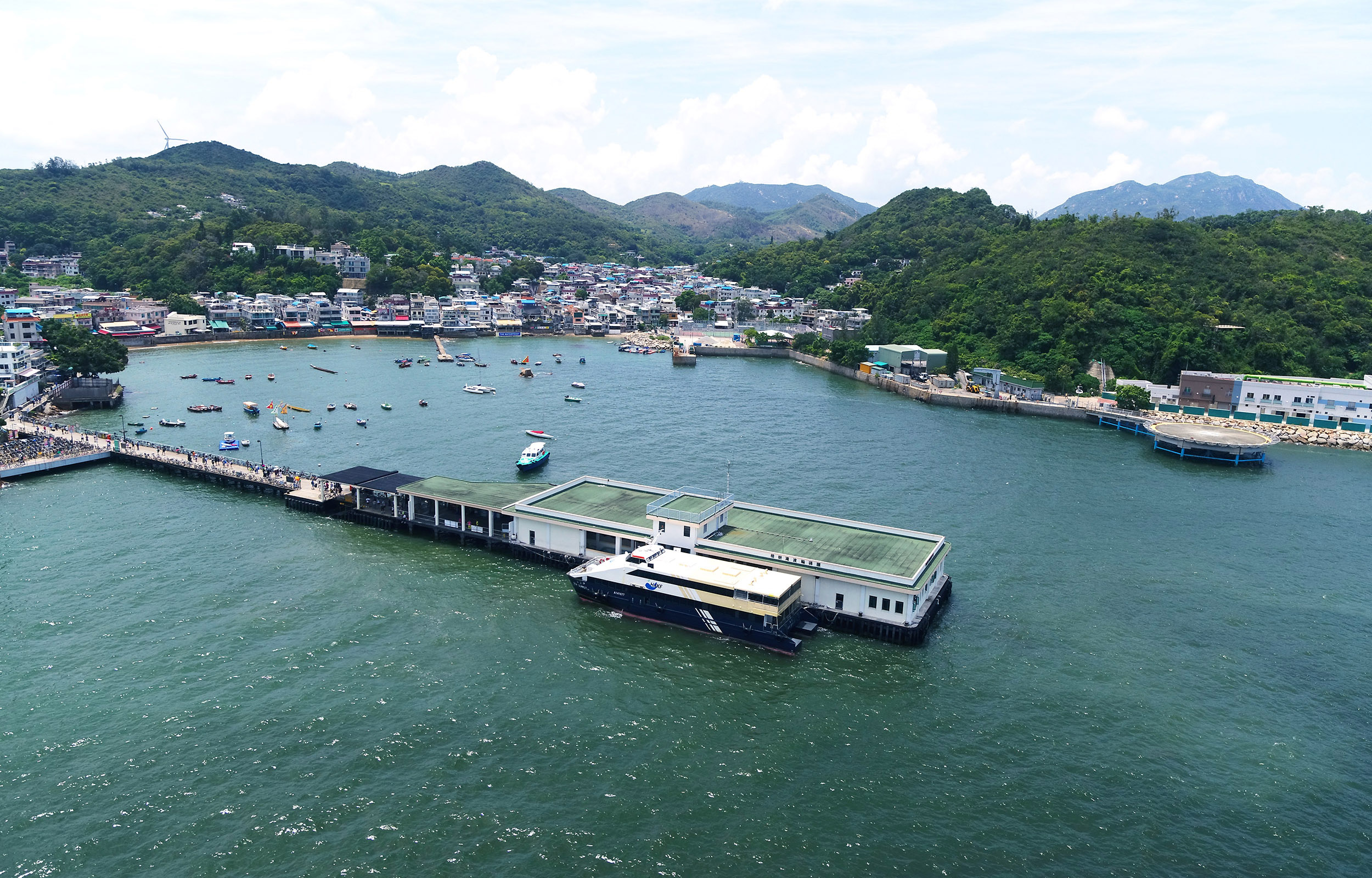 Yung Shue Wan Public Pier